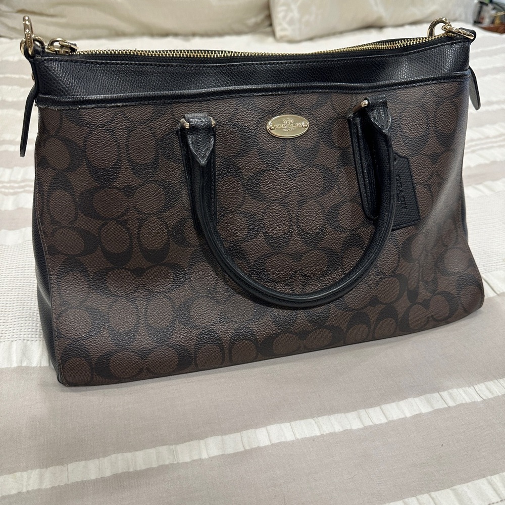 Coach Signature Purse